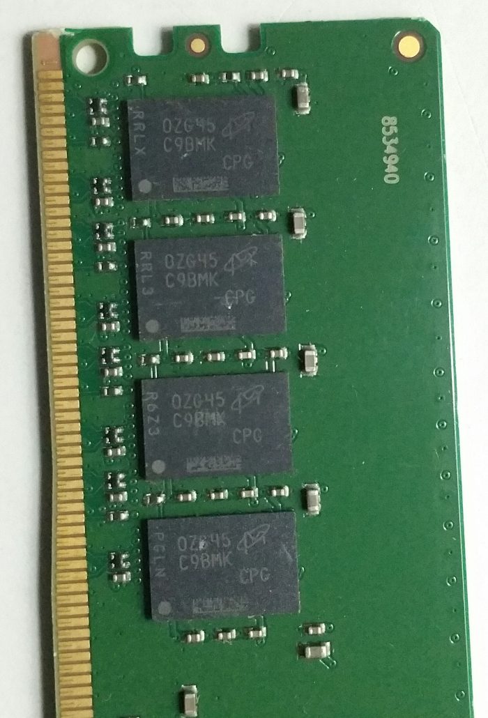 Crucial CT4G4DFS8266.C8FG 4GB DDR4-2666 UDIMM Memory Card - Image 4