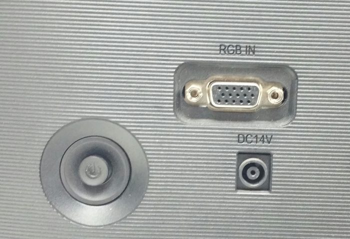 Samsung S19F350HNU 19" VGA Color Display Monitor - Image 4