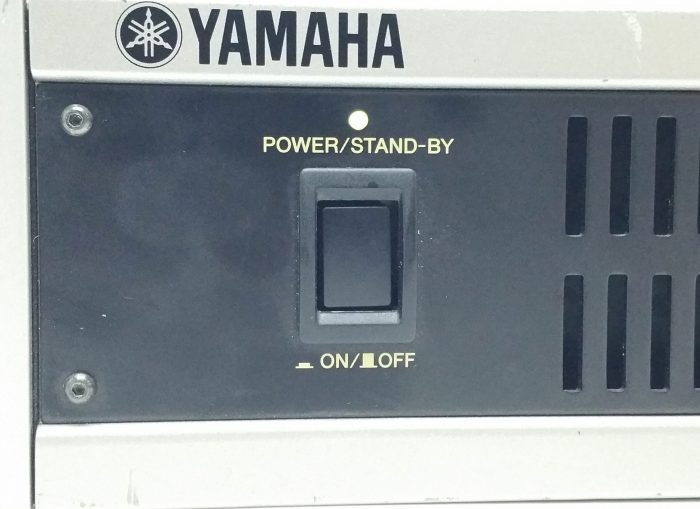 Yamaha XM4080 4 Channel Power Amplifier - Image 5