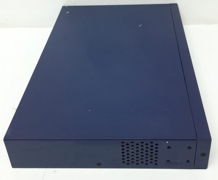 Netgear JFS524 24-Port Fast Ethernet Switch - Image 5