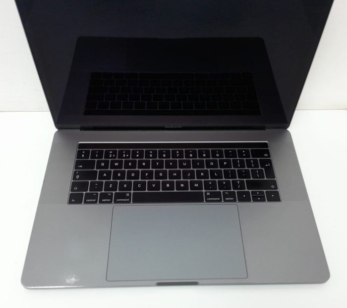 Apple MacBook Pro A1707 - Intel i7-7920HQ Quad 3.1GHz - 16GB - 15"- 1TB SSD - 13 Ventura (2017) - Image 7