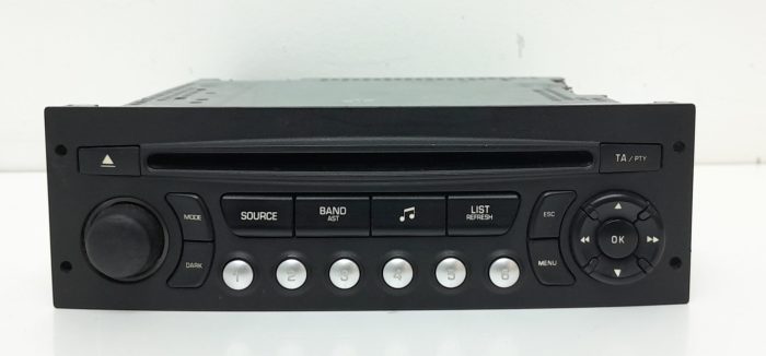Continental RD4N1M-03 Car Radio - Image 2