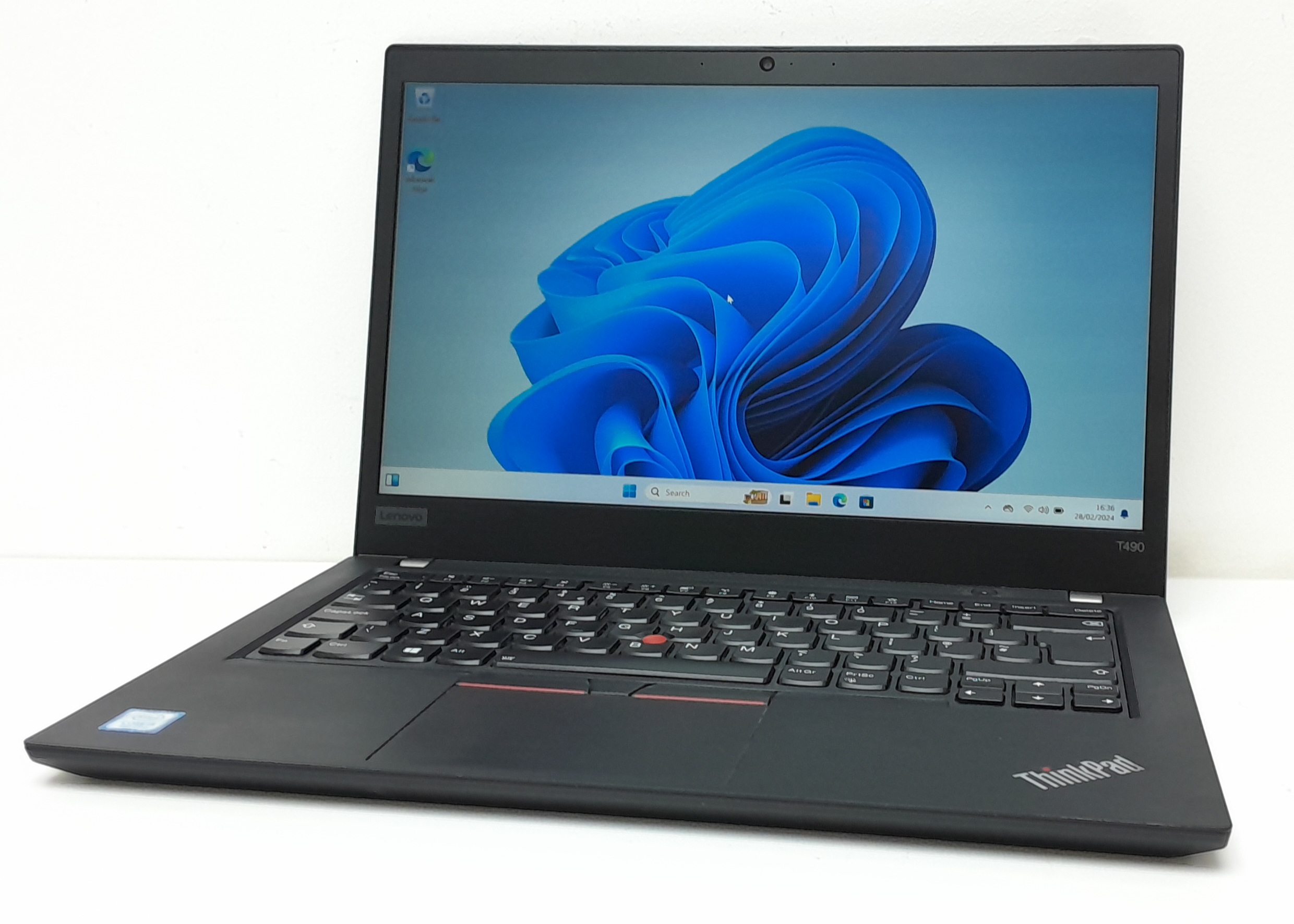 20240228_163608 Lenovo ThinkPad T490 - i5-8265U 1.6GHz - 8GB Ram - 14" - 256GB SSD - Windows 11 Pro - Image 1
