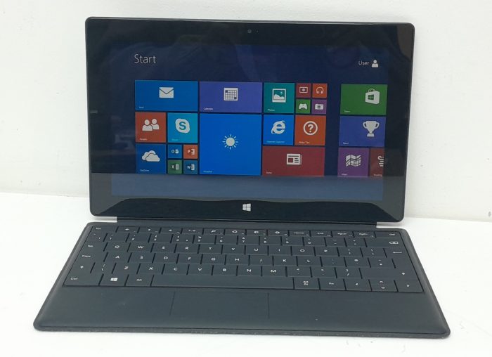 Microsoft Surface RT 1516 - Nvidia Tegra 3 Quad Core 1.3GHz - 2GB - 10" - 32GB SSD - Windows RT 8.1 - Image 2