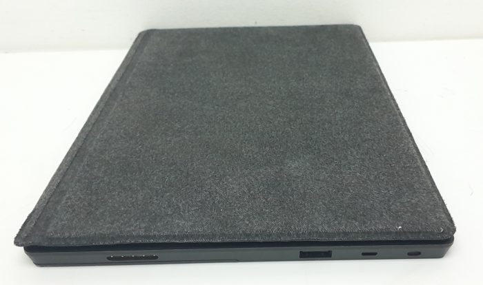 Microsoft Surface RT 1516 - Nvidia Tegra 3 Quad Core 1.3GHz - 2GB - 10" - 32GB SSD - Windows RT 8.1 - Image 4