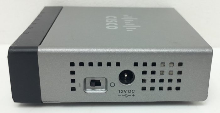 Cisco SF100D-05 5 Port 10/100 Small Business Switch - Image 5