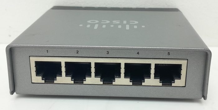 Cisco SF100D-05 5 Port 10/100 Small Business Switch - Image 4