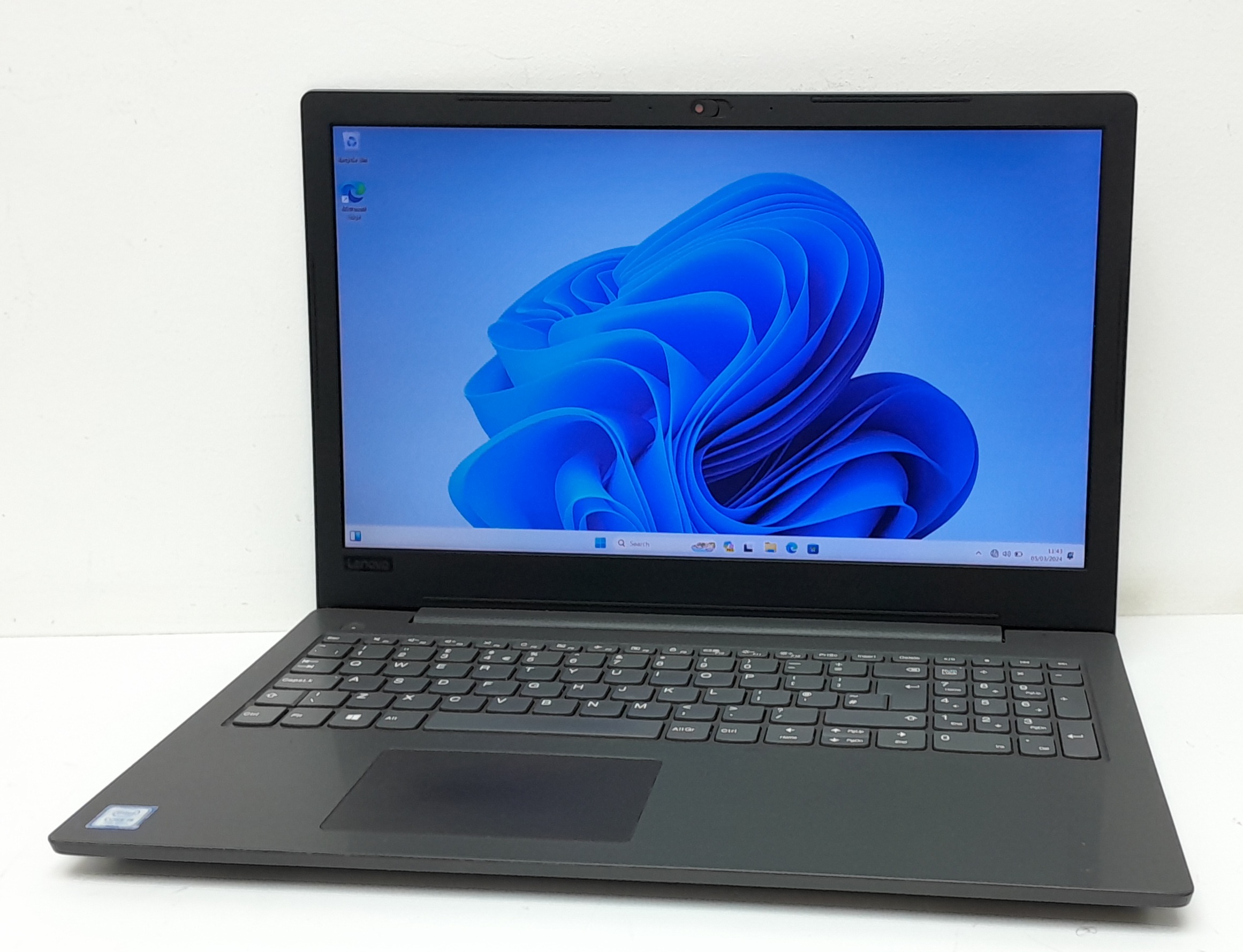 20240305_114333 Lenovo V130-15IKB 81HN - i5-7200U 2.5GHz - 8GB Ram - 15.6" - 256GB SSD - Windows 11 Home - Image 1