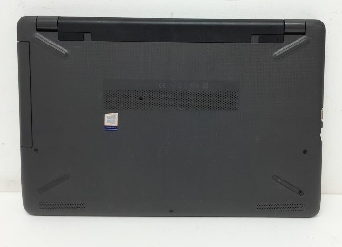 HP 250 G6 - i5-7200U 2.5GHz - 8GB RAM - 15.6" - 128GB SSD - Windows 11 Pro - Image 4