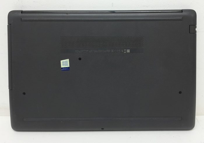 HP 250 G7 - i5-8265U 1.6GHz - 8GB RAM - 15.6" - 256GB SSD - Windows 11 Pro - Image 4