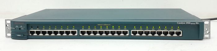 Cisco Catalyst 2900 Series XL WS-C2924-XL-EN 10BaseT/100BaseTX 24-Port Switch - Image 2