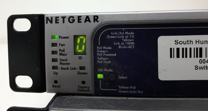 Netgear Prosafe GS724TPS 24 Port Gigabit Stackable Smart Switch with 24 PoE Ports - Image 4