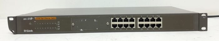 D-Link DES-1016R+ 16-Port 10/100 Fast Ethernet Switch - Image 2