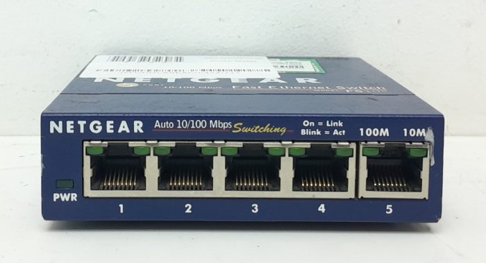 Netgear FS105 V2 ProSafe 5 Port 10/100 Fast Ethernet Switch - Image 2