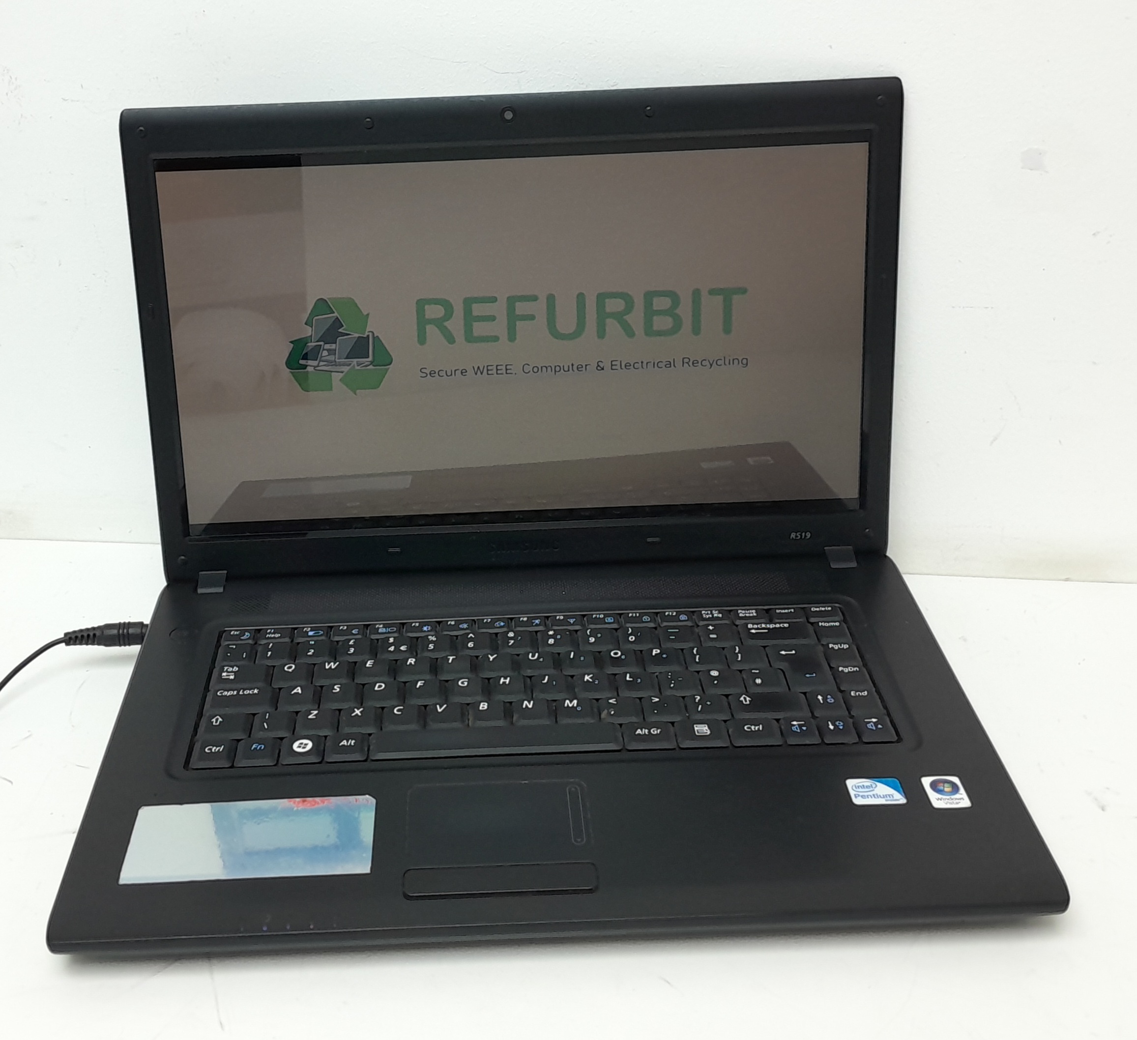 20240319_112153 Samsung NP-R519 - Pentium T4200 2GHz - 2GB Ram - 15.6" - 120GB SSD - Windows 10 32bit - Image 1