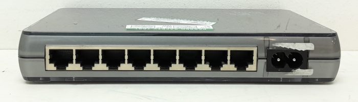 3Com 3CFSU08 8 Port Switch - Image 5