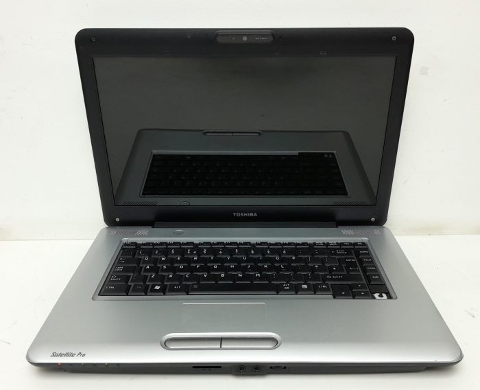 Toshiba Satellite Pro L450-13R - Celeron 900 2.2GHz - 2GB Ram - 15.6" - 250GB HDD - Windows 10 Pro - Image 2