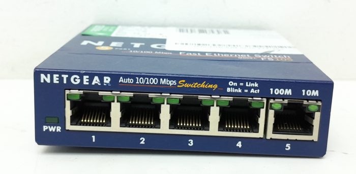 Netgear FS105 V2 ProSafe 5 Port 10/100 Fast Ethernet Switch - Image 2