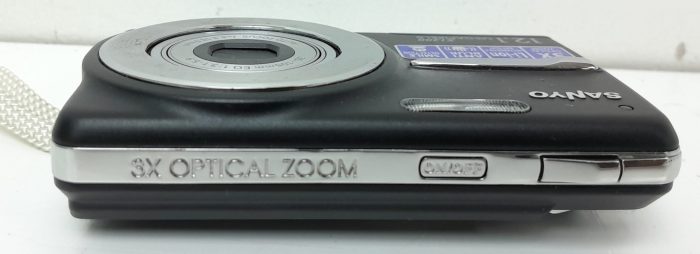 Sanyo VPC-X1200EX 3x Optical Zoom 12.1 Mega Pixels Digital Camera - Image 5