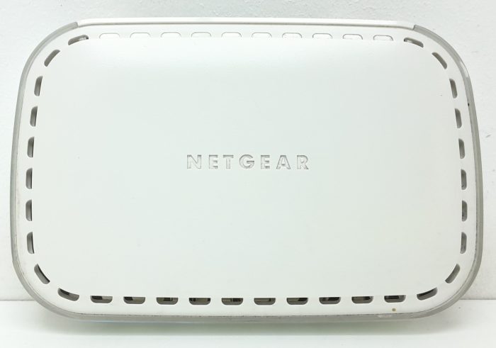 Netgear FS605 v3 5-Ports 10/100 Mbps Switch - Image 5