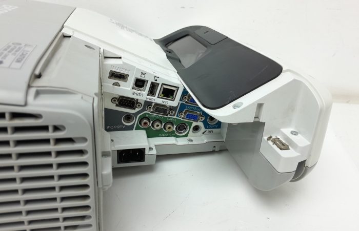 Epson EB-470 H456B HDMI VGA LCD Projector 1809 Lamp Hours Used - Image 4
