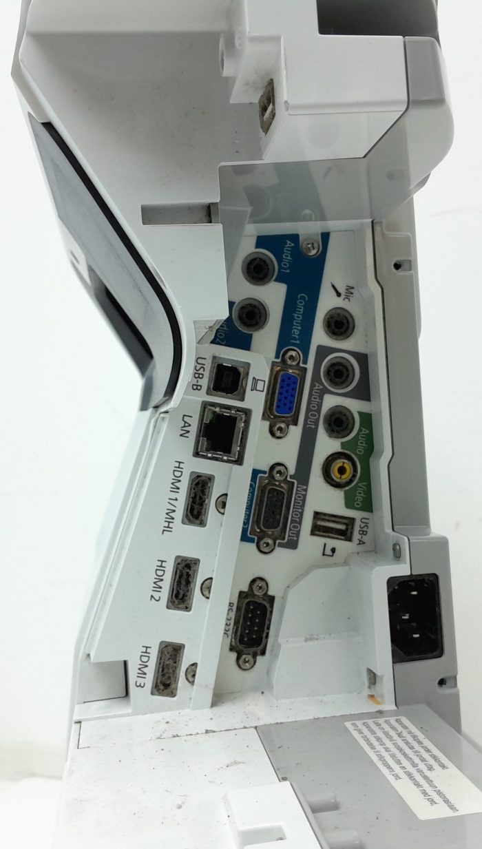 Epson EB-670 H747B HDMI VGA LCD Projector 678 Lamp Hours Used - Image 4