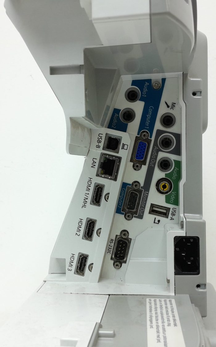 Epson EB-670 H747B HDMI VGA LCD Projector 893 Lamp Hours Used - Image 4