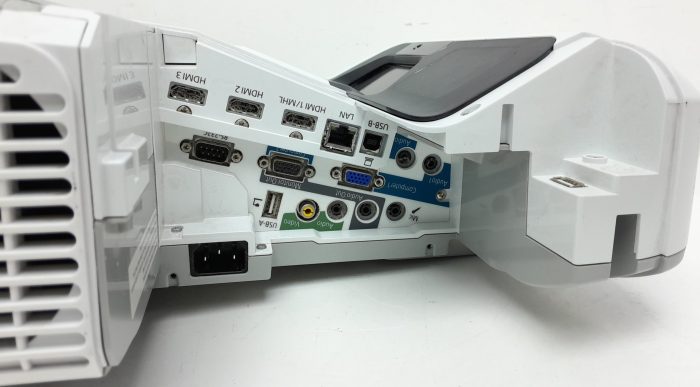 Epson EB-685W H744B HDMI VGA LCD Projector 3212 Lamp Hours Used - Image 4