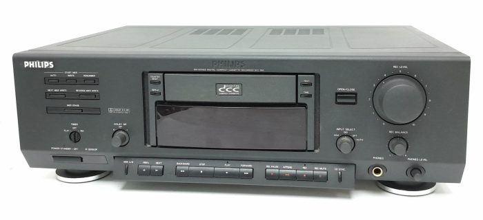 Philips 70DCC900-05S Cassette Player/ Recorder - Image 2