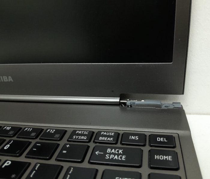 Toshiba Portege Z930-153 i3-3227U 1.9GHz 4GB Ram 13.4" 120GB SSD Windows 10 Home - Image 8