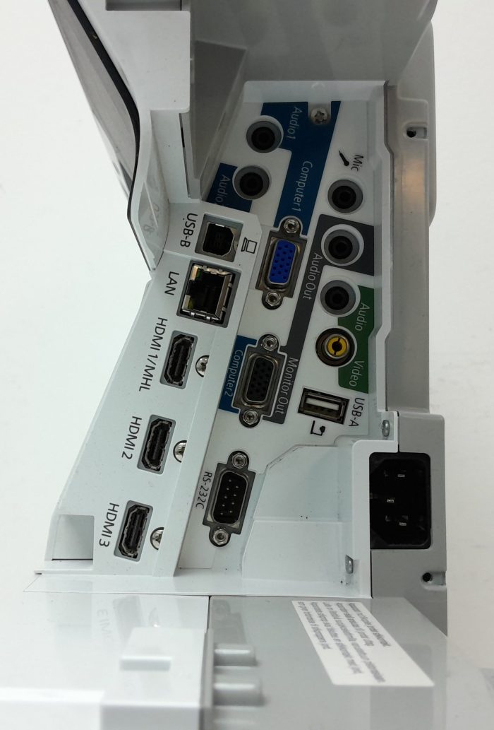 Epson EB-685W H744B HDMI VGA LCD Projector with 1607 Lamp Hours Used - Image 4