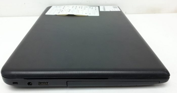Toshiba Satelite Pro C50-A-1E4 - i5-3230m 2.6GHz - 8GB Ram - 15.6" - 240GB SSD - Windows 10 Pro - Image 4