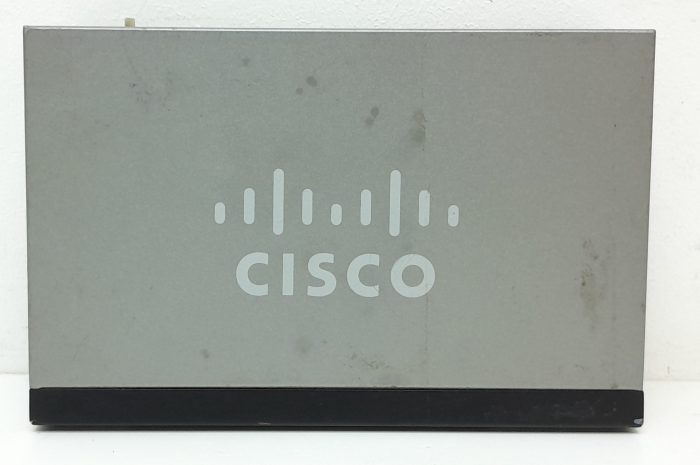Cisco SG100D-08 V2 8-Port Gigabit Desktop Switch - Image 5