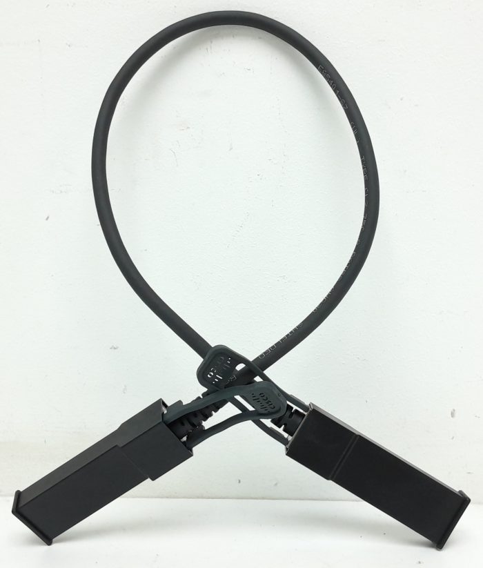 Cisco MA-CBL-40G-50CM Stacking Cable - Image 2