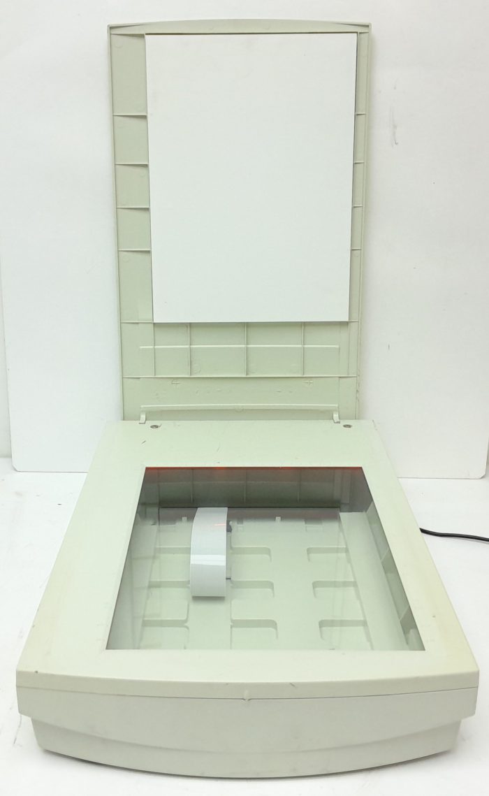 UMax Astra 2000P Flatbed Scanner - Image 6