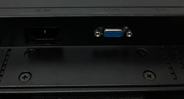 Octigen MJ7BBA 17" VGA TFT LCD Monitor - Image 5