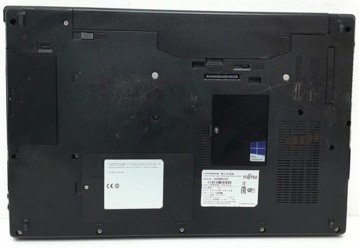 Fujitsu Lifebook E554 - i5-4210M 2.6GHz - 4GB Ram - 15.6" - 128GB SSD - Windows 10 Pro - Image 4