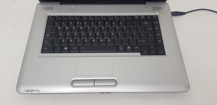 Toshiba Satellite Pro L450-13R - Celeron 900 2.2GHz - 2GB Ram - 15.6" - 250GB HDD - Windows 10 Home - Image 4