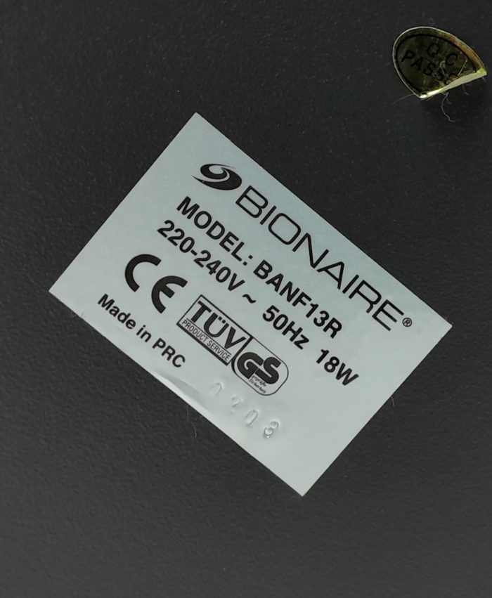 Bionaire Brezza BANF13R Mini Vintage Electric Fan - Image 3