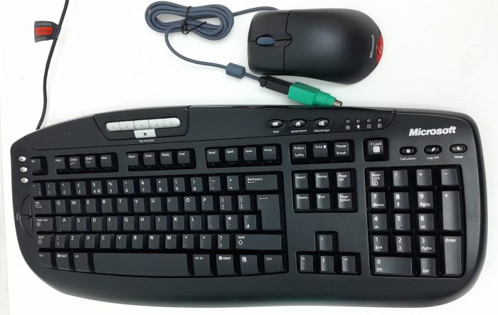 Microsoft KC-0405 1031 Keyboard With Microsoft Wheel Mouse - Image 3