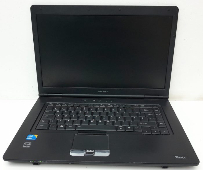 Toshiba Tecra A11-1ED - i3-M370 2.4GHz - 4GB Ram - 15.6" - 250GB HDD - Windows 10 Pro - Image 2