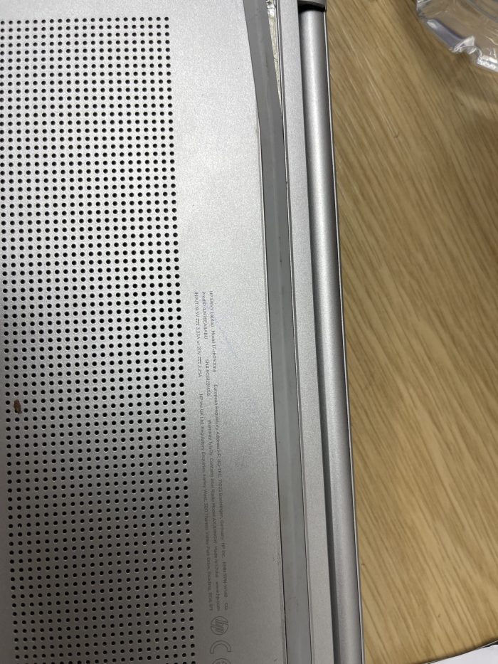HP ENVY 17-CH0500NA GOOD SCREEN /touchscreen WORKING - Image 3