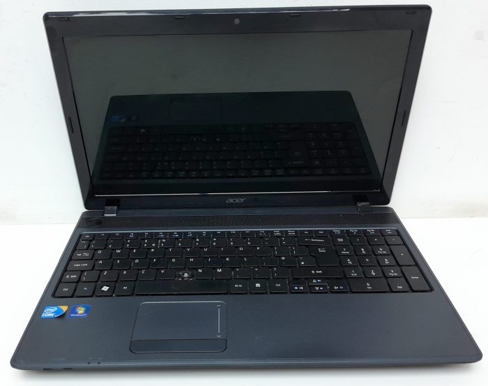 Acer Aspire 5733 Series PEW71 - i3 M380 2.53GHz - 2GB Ram - 15.6" - 120GB SSD - Windows 10 - Image 2