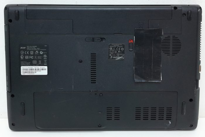 Acer Aspire 5733 Series PEW71 - i3 M380 2.53GHz - 2GB Ram - 15.6" - 120GB SSD - Windows 10 - Image 4