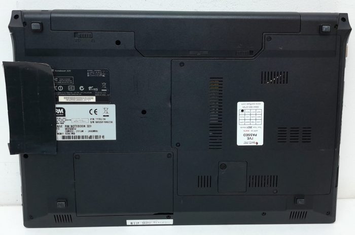 RM Education RM320 W255EU - i3-2370M 2.4GHz - 4GB RAM - 15.6" - 320GB HDD - Windows 10 Pro - Image 4