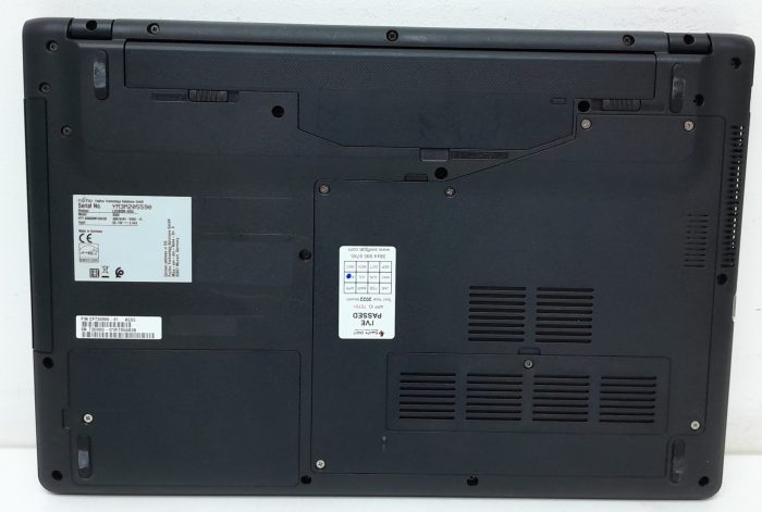 Fujitsu LifeBook A555 - i3-5005U 2.0GHz - 4GB Ram - 15.6" - 500GB HDD - Windows 10 Education - Image 4