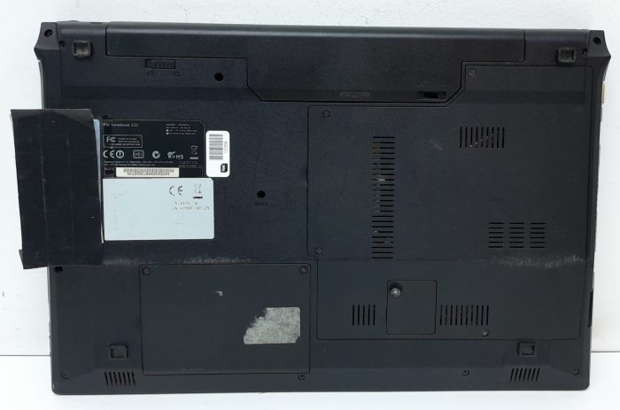 RM Education RM320 W255EU - i7-2640M 2.8GHz - 4GB RAM - 15.6" - 120GB SSD - Windows 10 - Image 4