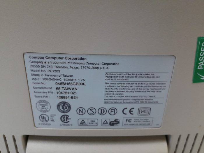 Compaq TFT5000S PE1203 15" VGA Vintage Computer Monitor - Image 3