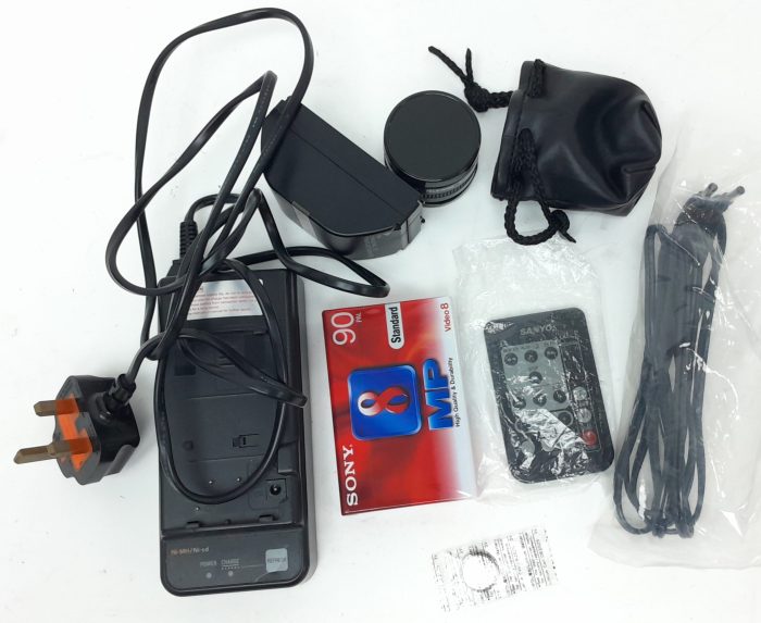 Sanyo VM-EX280P 8mm Camcorder - Image 5