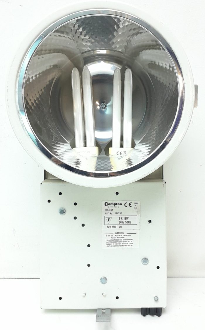 Crompton Lighting SRW218Z Downlight - Image 2